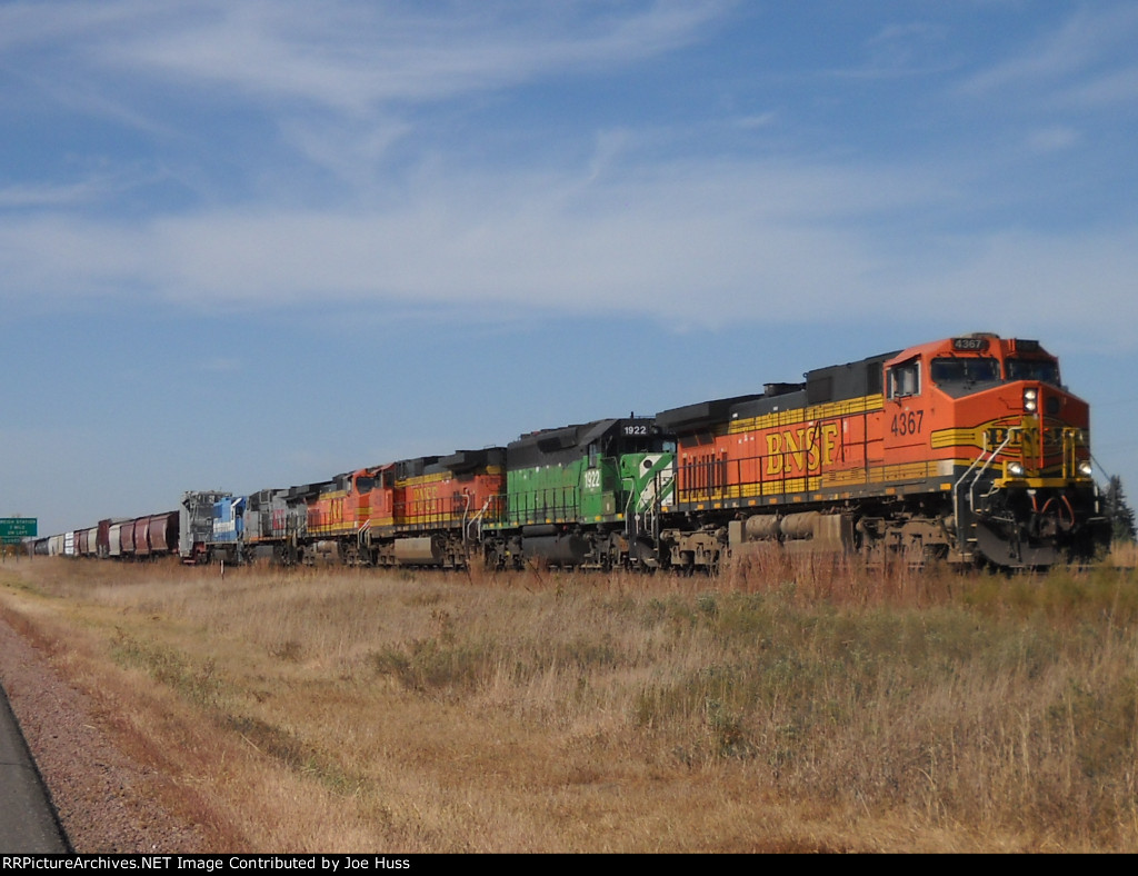 BNSF 4367 East